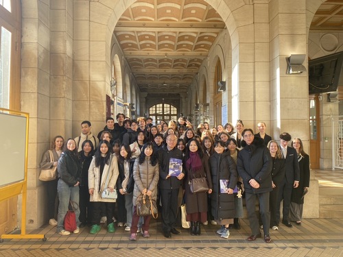 高雄女中與法國德薩伊中學精彩對談 國際交流激起智慧火花