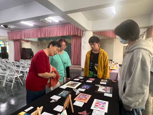 漾新聞|華遠職涯探索作品展讓弱勢生的創作能量被看見