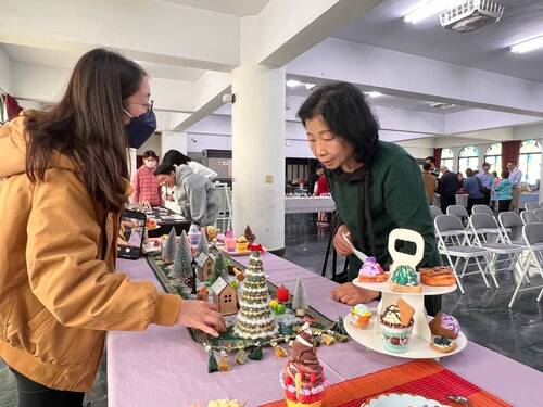 華遠職涯探索作品展讓弱勢生的創作能量被看見