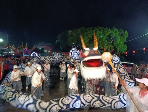 廣興庄元宵舞神龍─獨一無二的藍染神龍再現