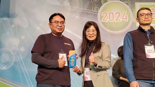 指導學生「只為做好一件事」達成技職精神 高市教育局表揚幕後英雄84位技職典範