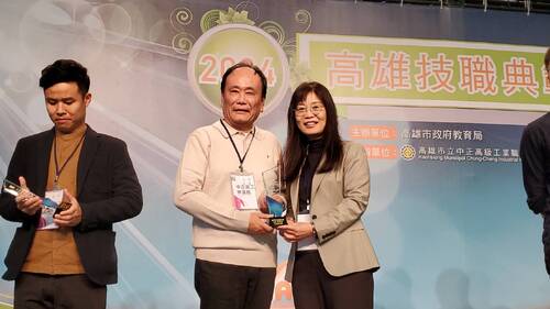 指導學生「只為做好一件事」達成技職精神 高市教育局表揚幕後英雄84位技職典範
