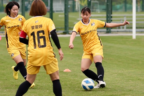 漾新聞 | 陳其邁探班高雄先鋒女足 目標衛冕木蘭聯賽冠軍