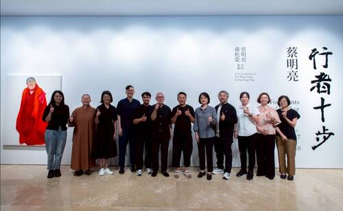 漾新聞｜慢走十步進心靈殿堂！蔡明亮《行者十步》高美館登場