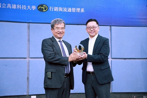 漾新聞｜蘇純興大學首講！和泰汽車總經理壓軸開講高科大流通大師