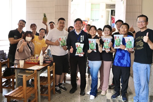 漾新聞|國中會考高雄考區1萬8,796人應考 吳立森巡視考場 相較於其他縣市考生作弊 高雄無重大違規反而很溫馨