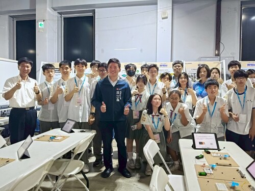 三民高中半導體課程高雄教育節備受矚目。