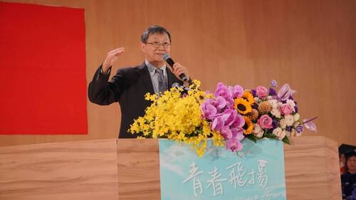 屏東基督教醫院 游建國 董事長勉勵畢業生