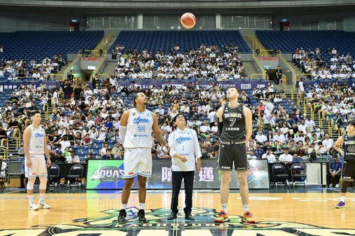 漾新聞｜海神聽牌全場沸騰！陳其邁開球助攻高雄狂掃三連勝