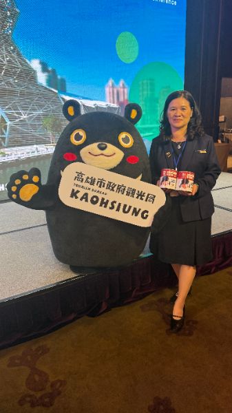 觀光推介爆單！「純新Milk17」牛奶棒姐姐台北推廣人氣爆棚