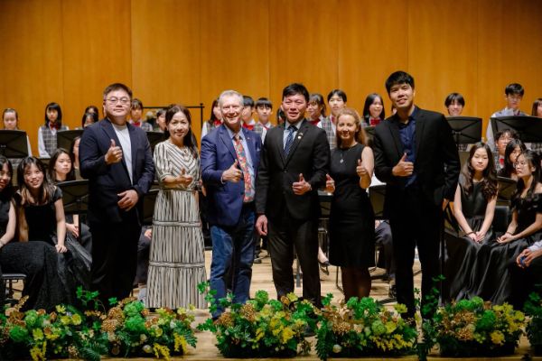 漾新聞｜樂動銀光閃耀登場！大義國中攜美國學校奏出跨校友誼