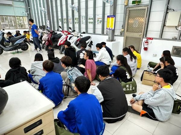 漾新聞|旗山監理站推動機車駕訓進校園