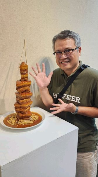 漾新聞｜牛肉麵飄進英國奪白金獎！十全國小郭志忠再創藝術奇蹟