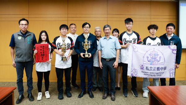 漾新聞｜高雄正義中學勇奪Robofest 3金1銀 陳其邁市長市政會議親頒獎