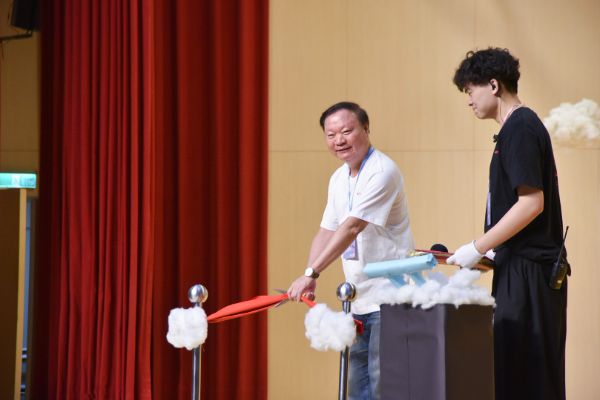 漾新聞|高師大「夢序」共識營啟動 新生勇敢追夢展序曲