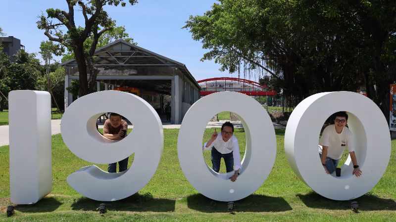 考察哈瑪星鐵道園區，簡煥宗、何權峰、張博洋三議員籲設國家館南部分館。