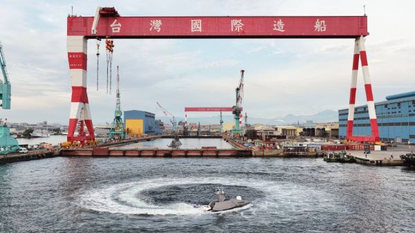 漾新聞|台船「奮進魔鬼魚號」領航 無人船首獲ABS認證