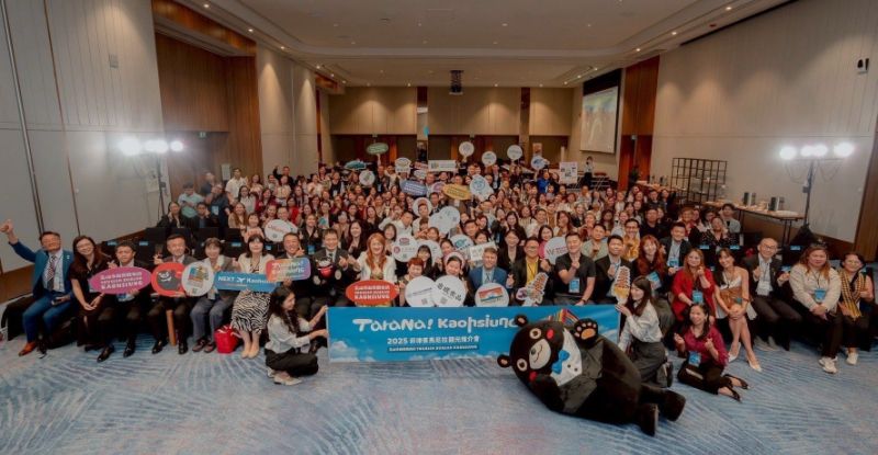 高閔琳局長率觀光業者遠赴菲律賓馬尼拉，舉辦「2025高雄馬尼拉國際觀光推介會」，獲熱烈歡迎。（高雄市觀光局提供）