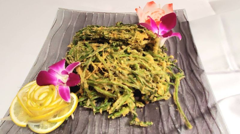 濃香金縷招財進(油炸野蓮天婦羅)(漾新聞記者陳雯萍攝)