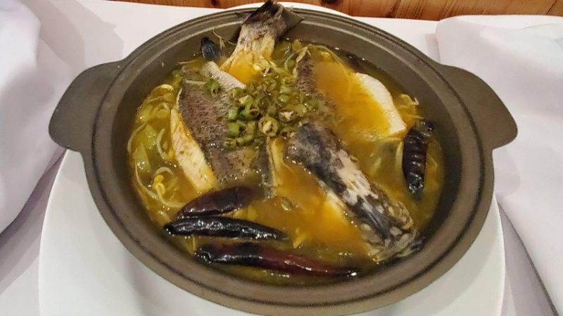 席上金鱗躍財門(藤椒白玉酸菜魚)。(漾新聞記者陳雯萍攝)