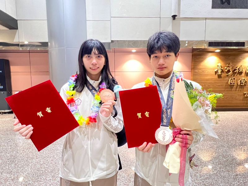 漾新聞｜楠梓高中勇奪亞青雙銅！李旻淳、周柯怡君巴林摘牌為國爭光