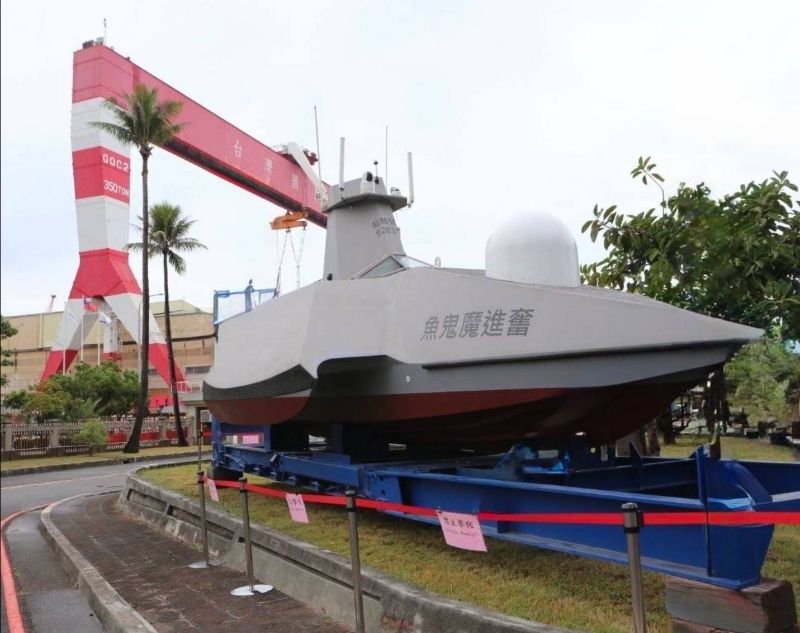 漾新聞｜魔鬼魚亮相　台船52週年慶湧人潮