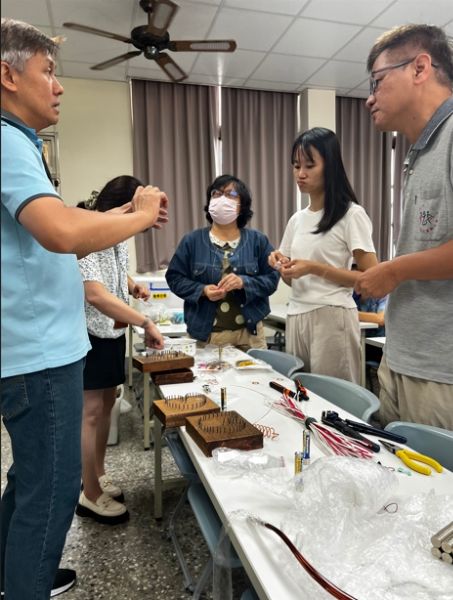 漾新聞｜熱力磁場變教學靈感　高雄自然教師坐回學生席再探科學