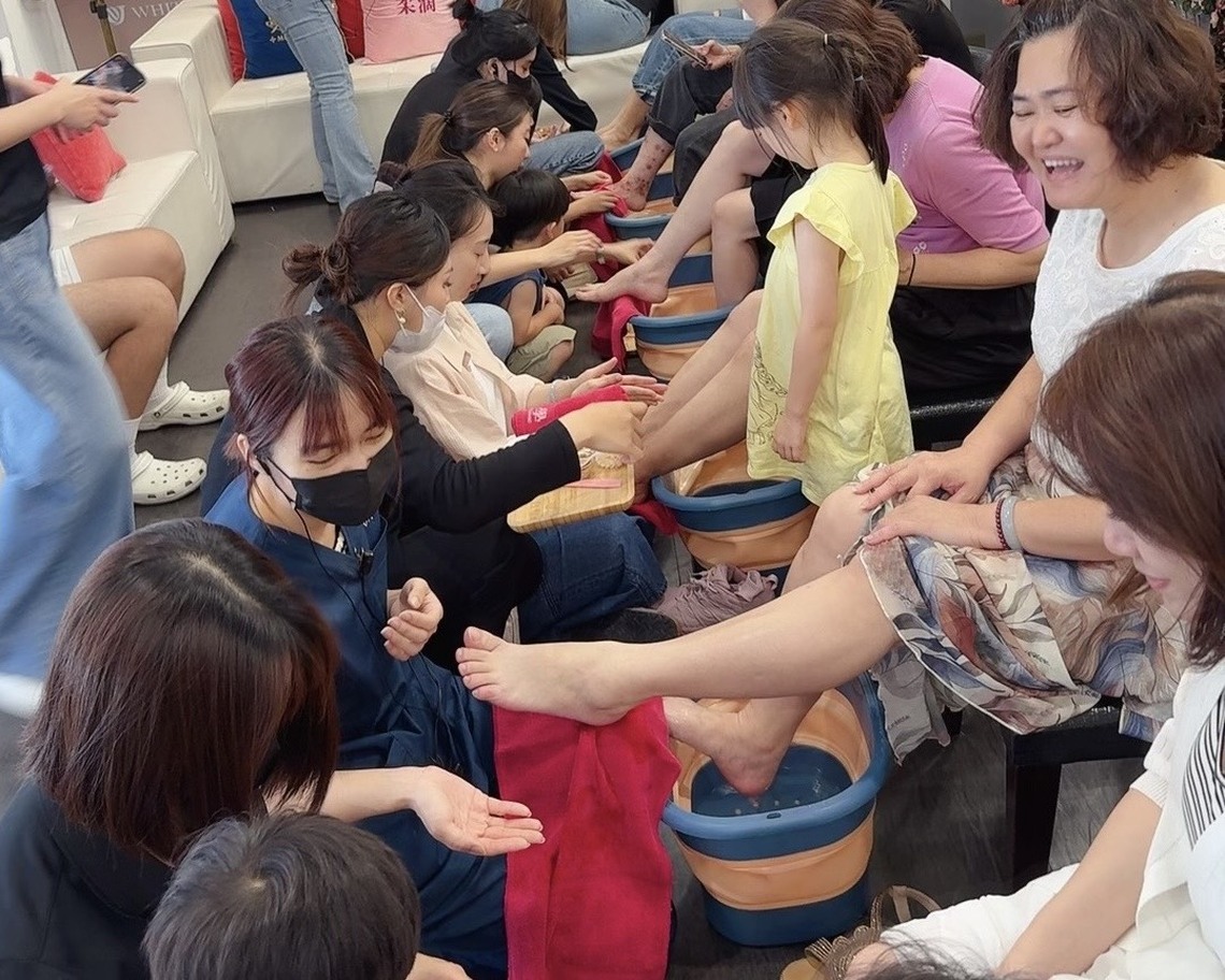 漾新聞|感動母親的溫熱儀式！白璧沐足活動秒殺額滿