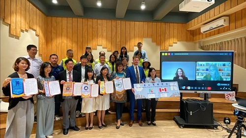 漾新聞| 高雄市有六所高中可以雙修加拿大文憑 ！六校攜手挺進加拿大！高雄雙聯學制再創國際新局