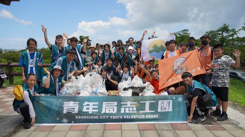 漾新聞｜淨灘撿出床單球鞋！青年守護海洋超震撼